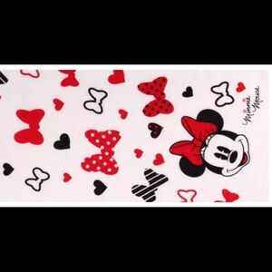 Nwt Disney Minnie Mouse Hand Towel